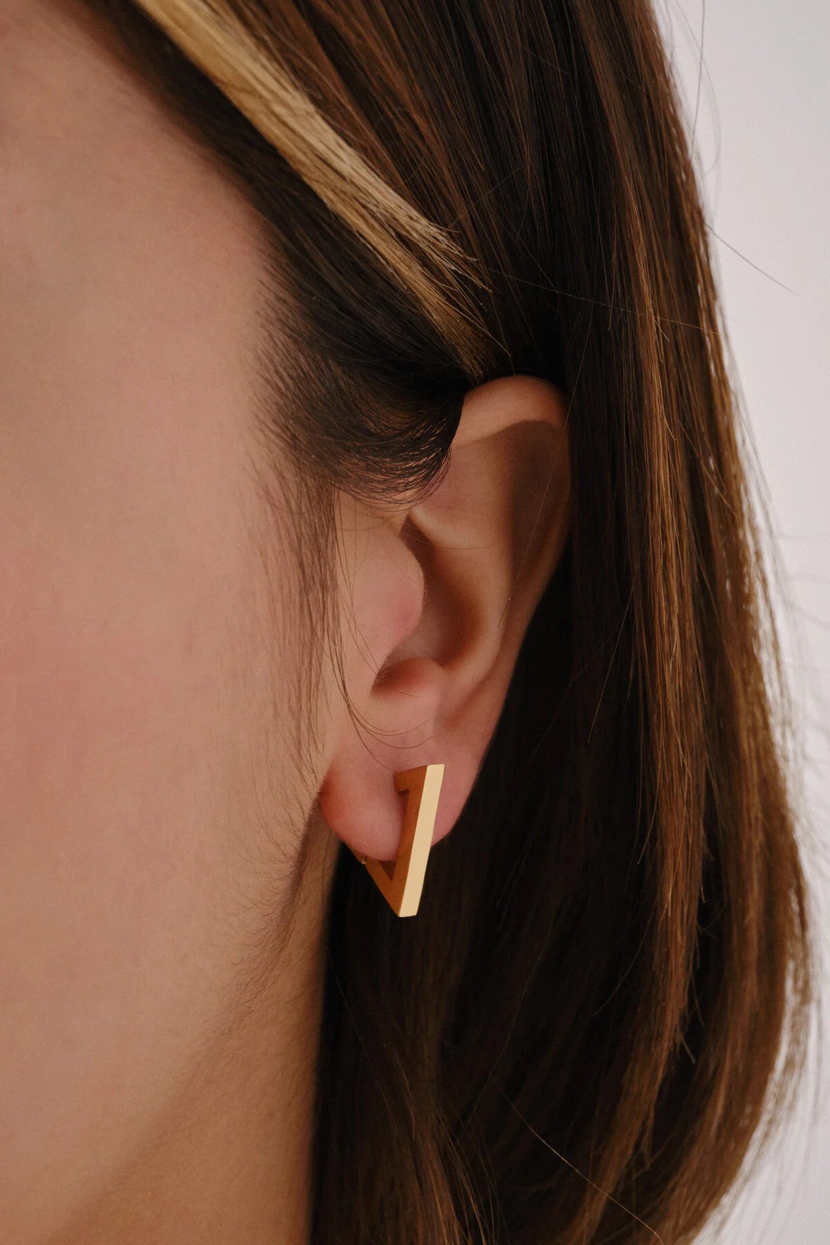 Çelik Üçgen Küpe Kararmaz 2cm Günlük Kullanıma Uygun Plaka