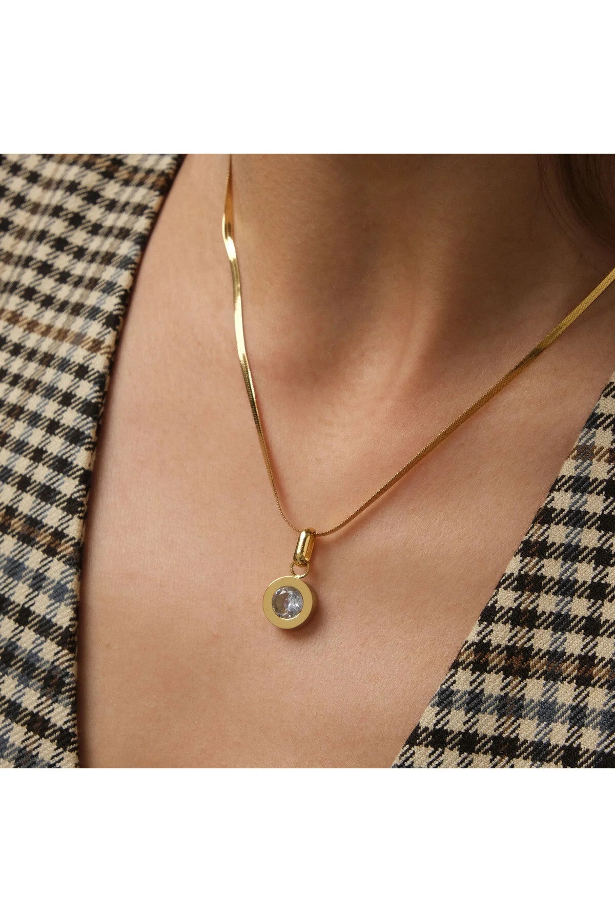 Çelik Taşlı Oval Kolye Kararmaz Minimalist