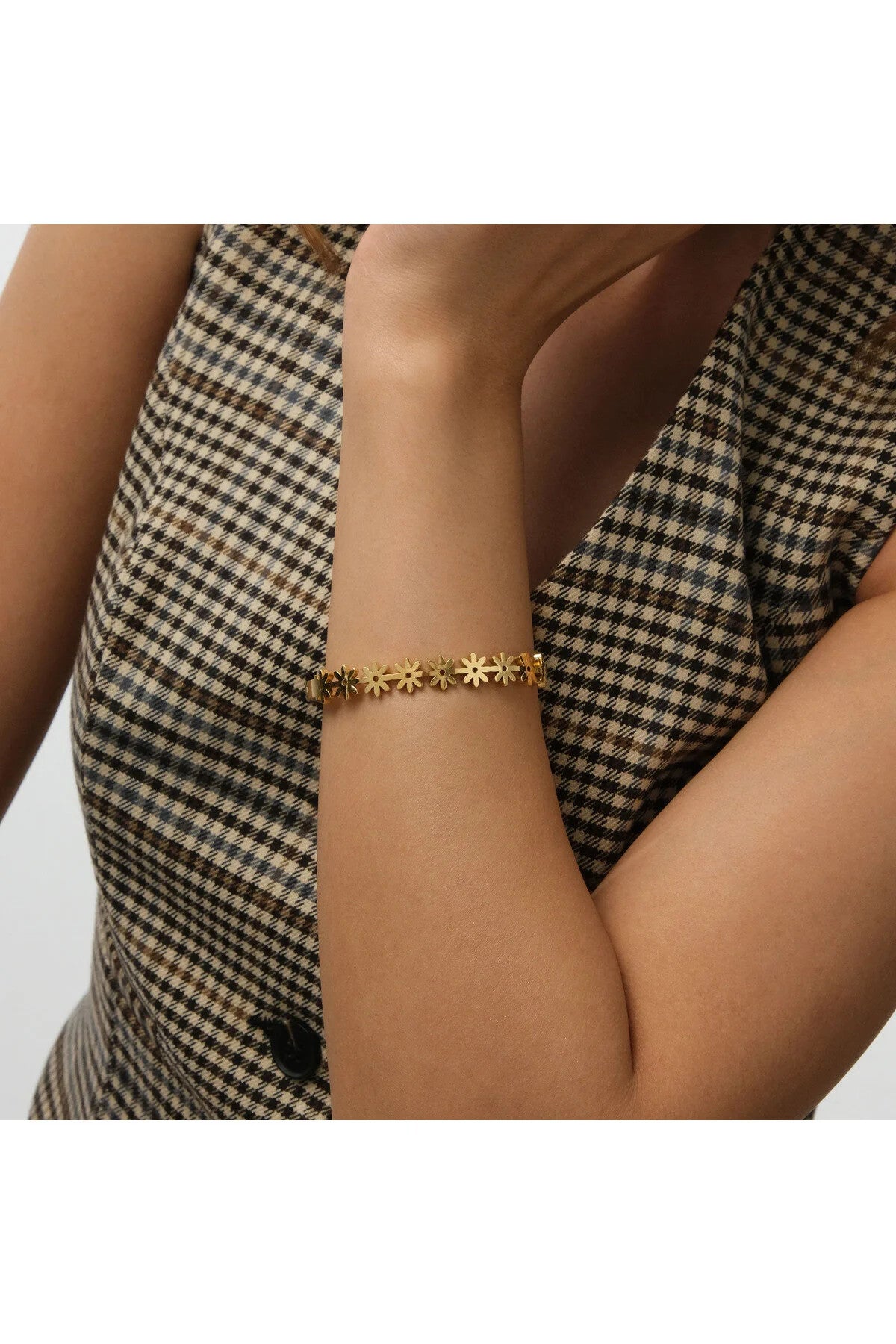 Çelik Çiçek Figürlü Kelepçe Bileklik Kararmaz