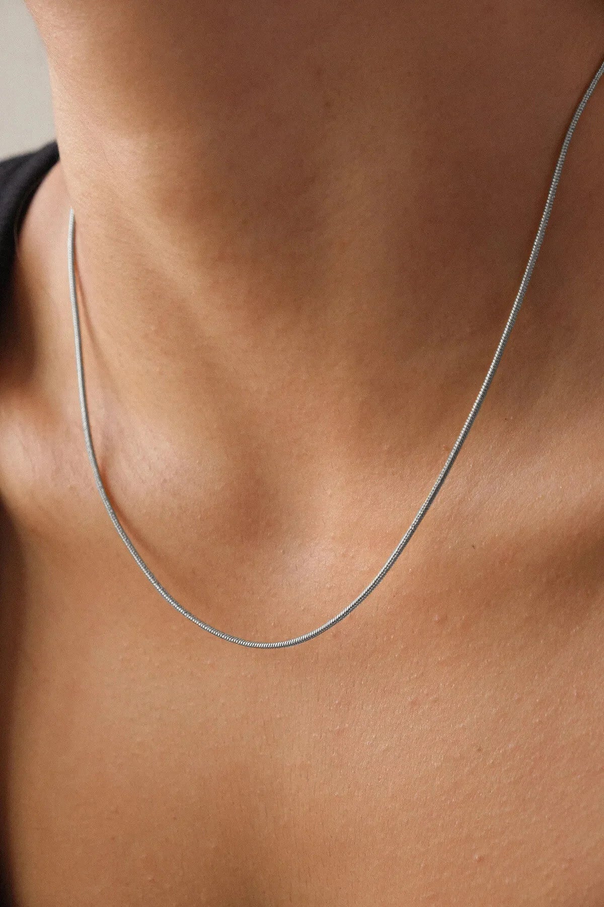 Çelik Ince Italyan Zincir Kolye Balık Sırtı Yılan Zincir 1mm Kararmaz Gold Renk 45&60 Cm Unisex