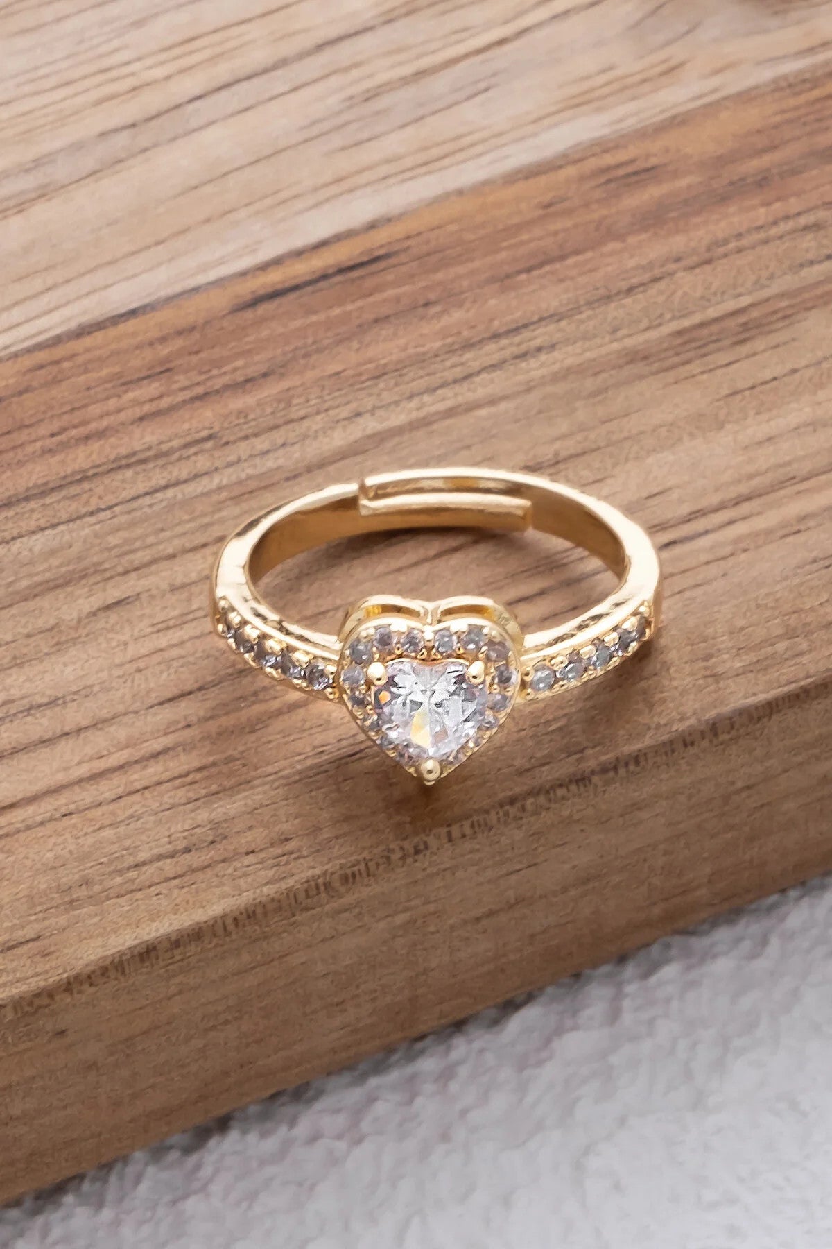 Kalpli Yüzük Beyaz Zirkon Taşlı Free Size Ayarlanabilir