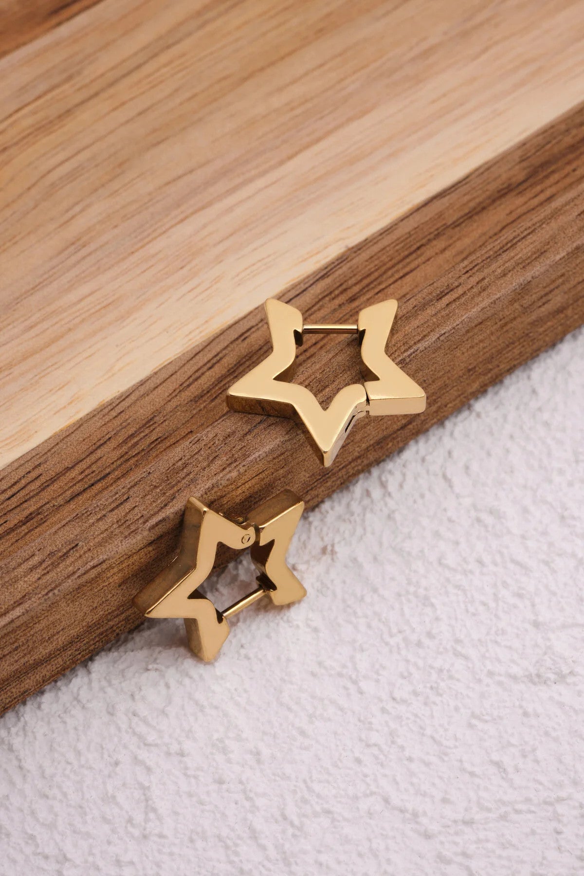 Çelik Yıldız Küpe Kararmaz Plaka 2cm Günlük Kullanıma Uygun