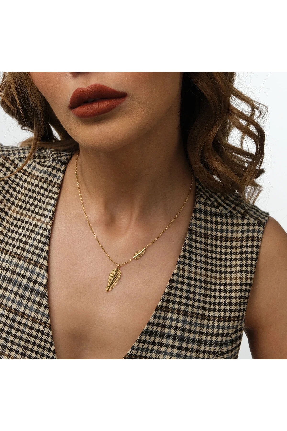 Çelik Tüy Figürlü Kolye Minimal Kuş Tüyü Kararmaz