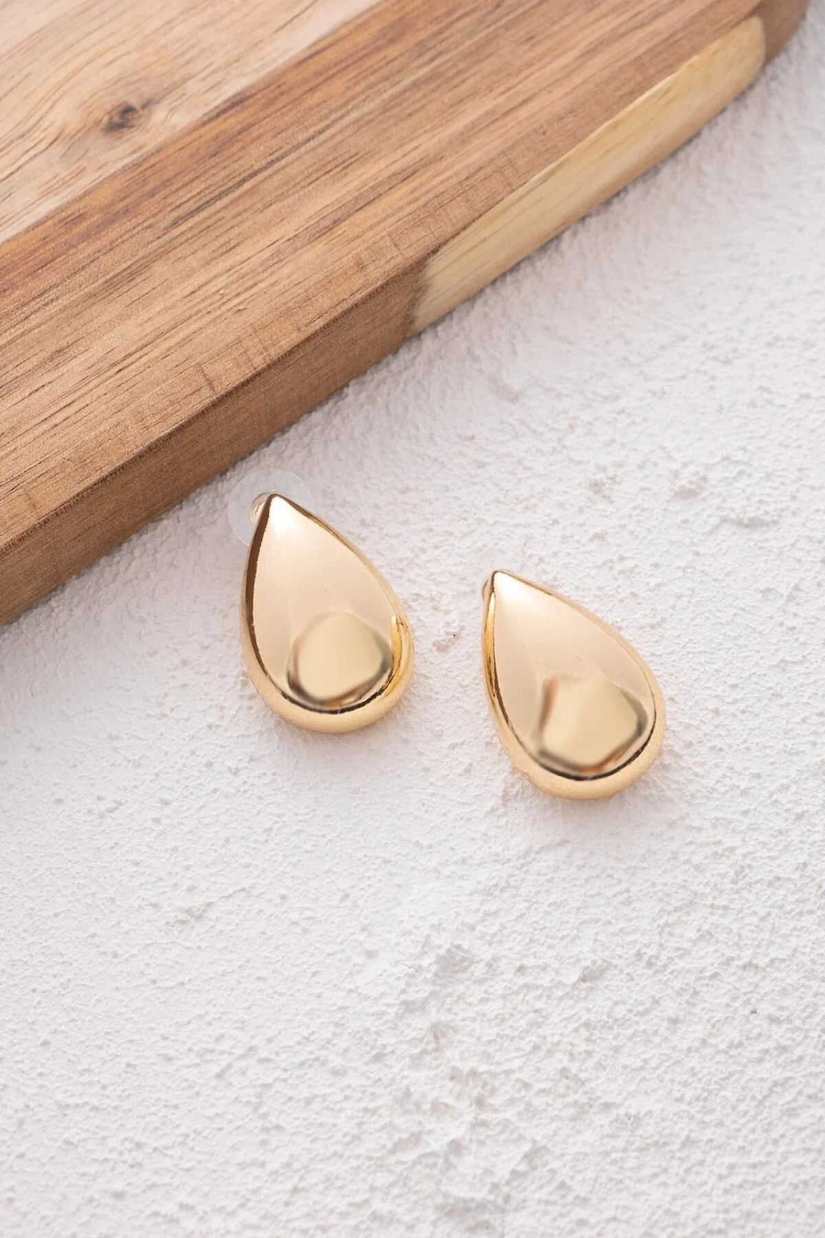 Damla Küpe Yeni Sezon Büyük Altın Renk Su Damlası Küpe 2.5cm