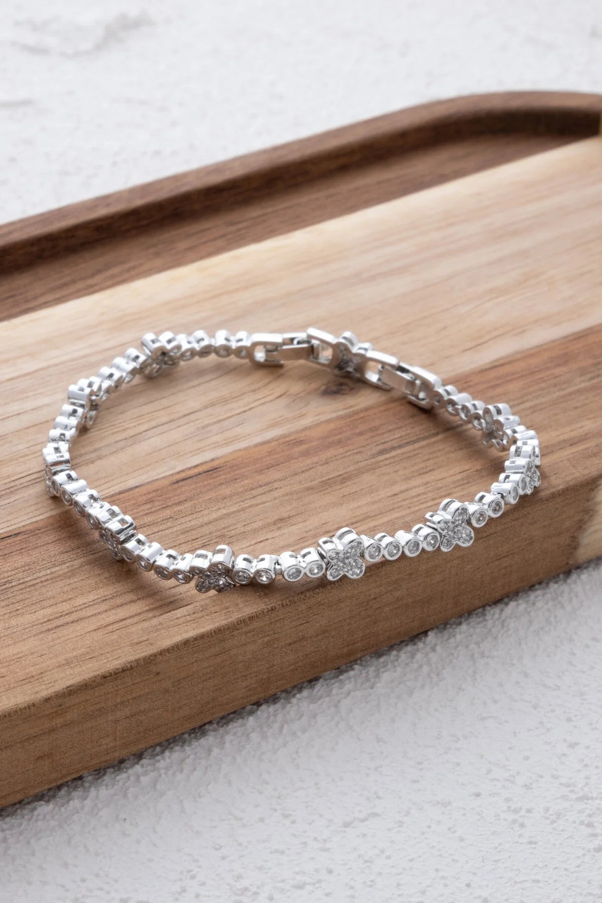 VIP Kelebek Model Bileklik Rodyum Kaplama Zirkon Taşlı Gümüş 17cm 3cm Uzatmalı