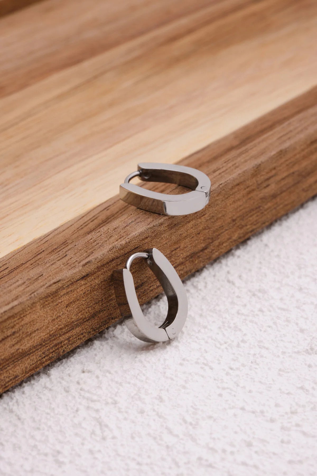 Çelik Oval Bombeli Halka Küpe Kararmaz Plaka 2cm Günlük Kullanıma Uygun