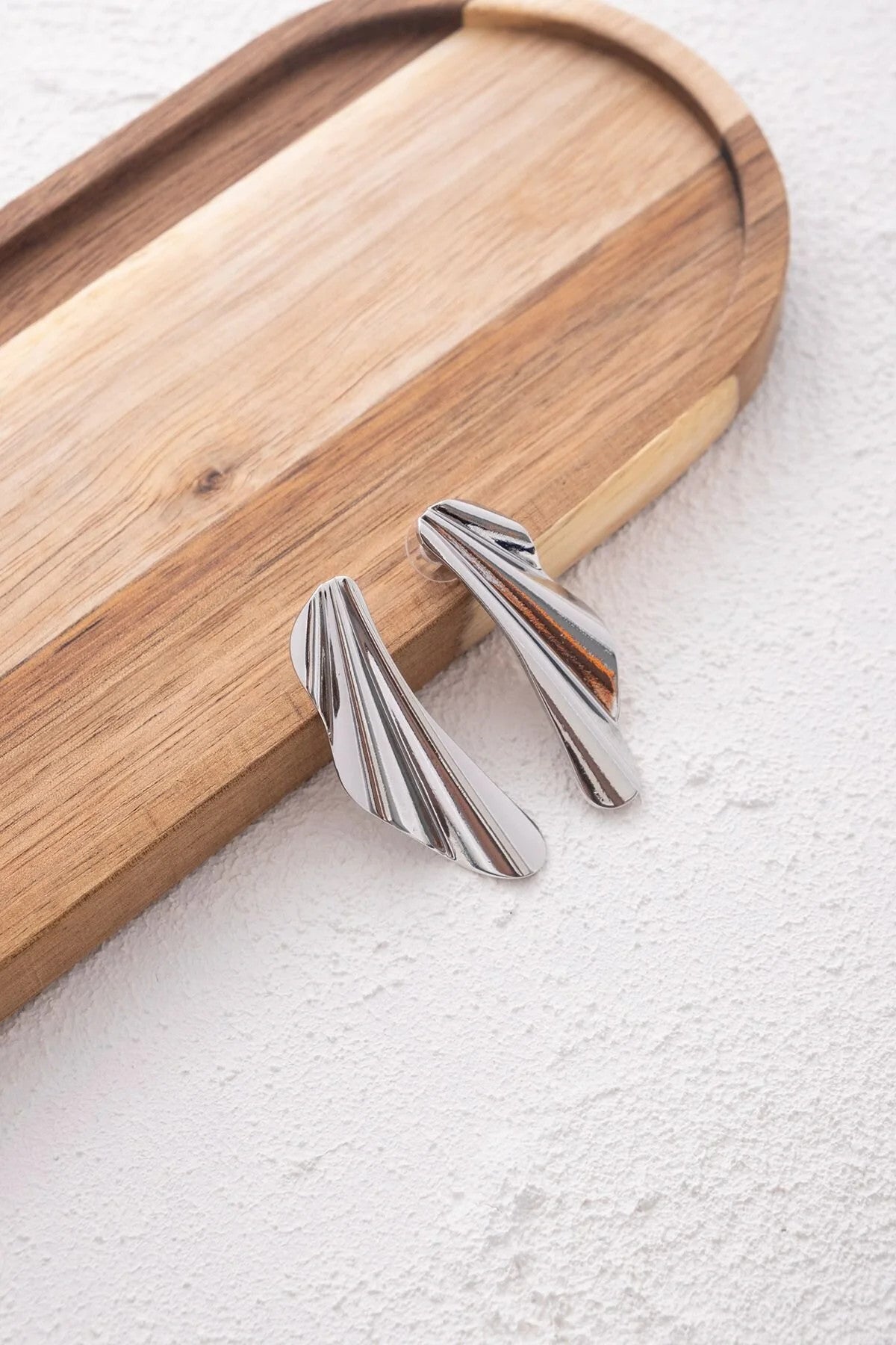 Ruffles Plaka Küpe Altın Renk Yeni Sezon Tiff Elsa Plaka Küpe 5cm