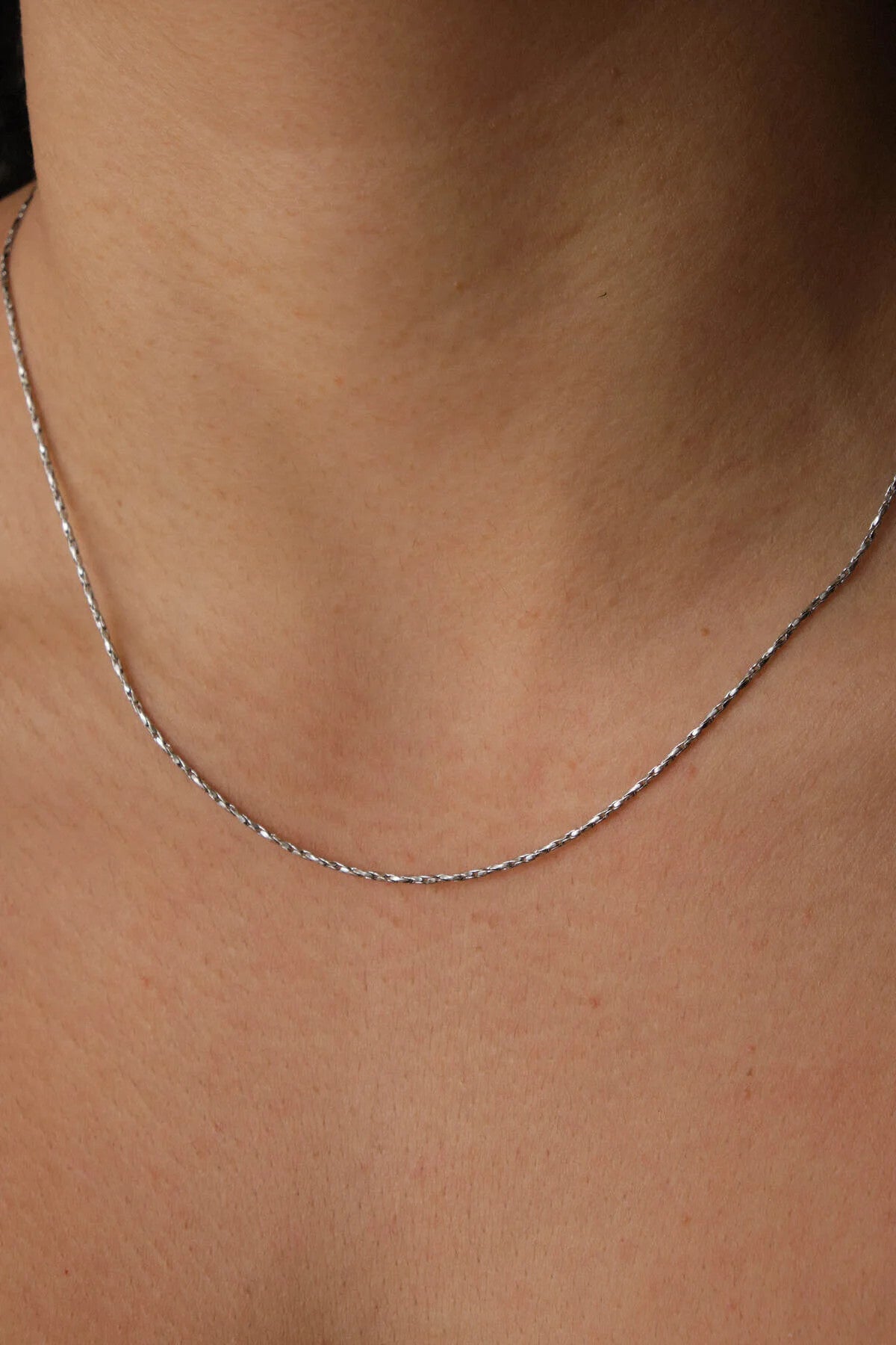 Çelik İnce Dikdörtgen Örme Zincir Kolye Kararmaz Minimal 1mm Unisex