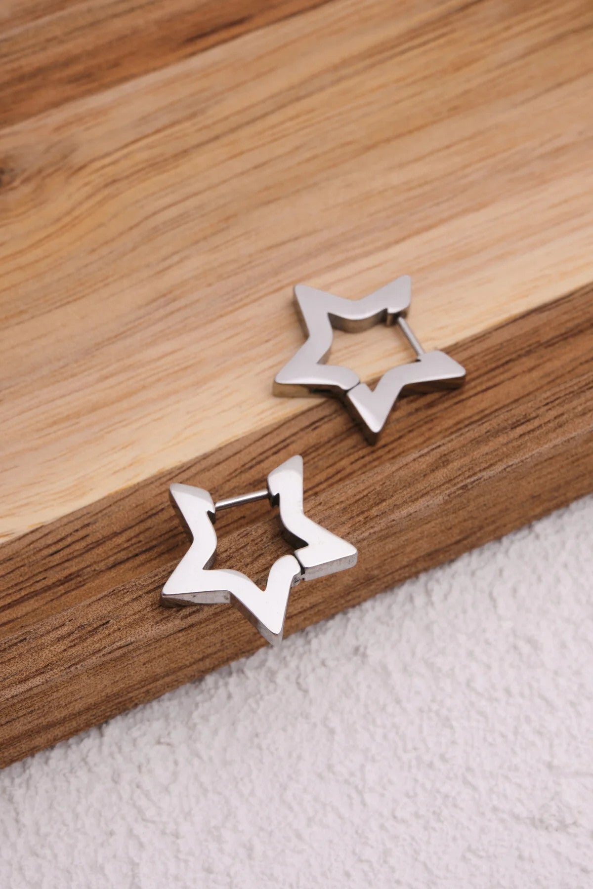 Çelik Yıldız Küpe Kararmaz Plaka 2cm Günlük Kullanıma Uygun