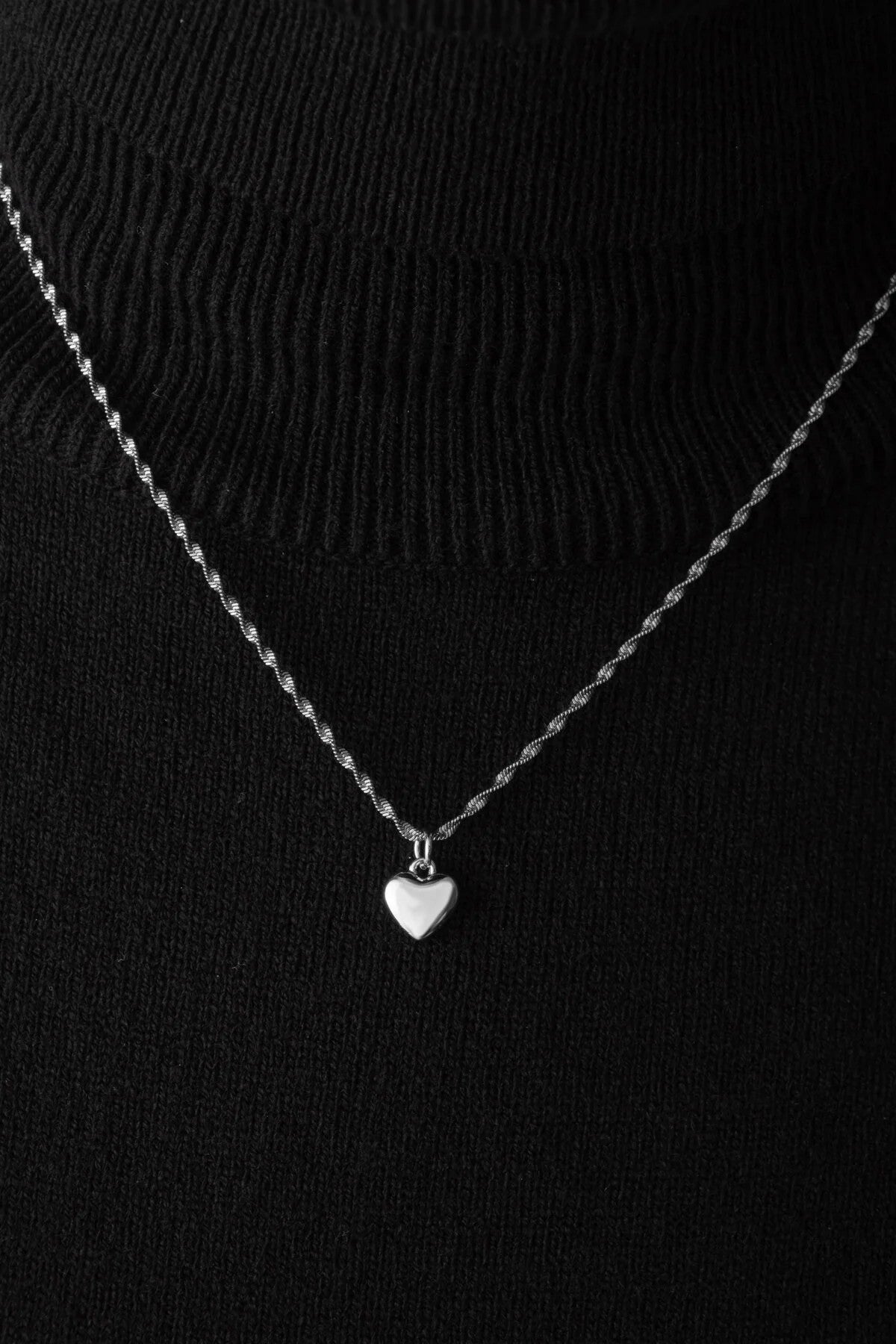 Çelik Kalp Kolye Oval Kenarlı İnce Burgu Singapur Zincirli Kararmaz 45cm