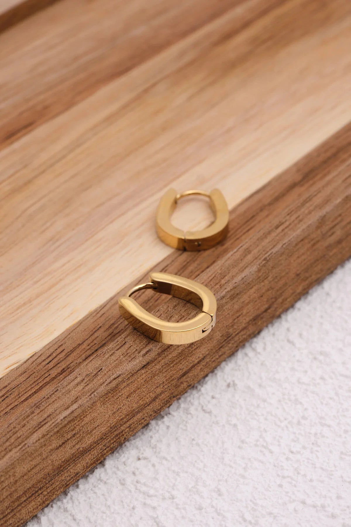 Çelik Oval Bombeli Halka Küpe Kararmaz Plaka 2cm Günlük Kullanıma Uygun