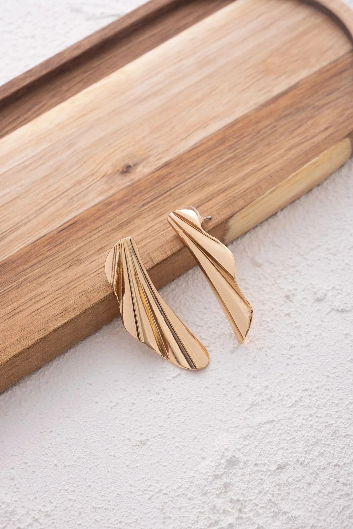 Ruffles Plaka Küpe Altın Renk Yeni Sezon Tiff Elsa Plaka Küpe 5cm