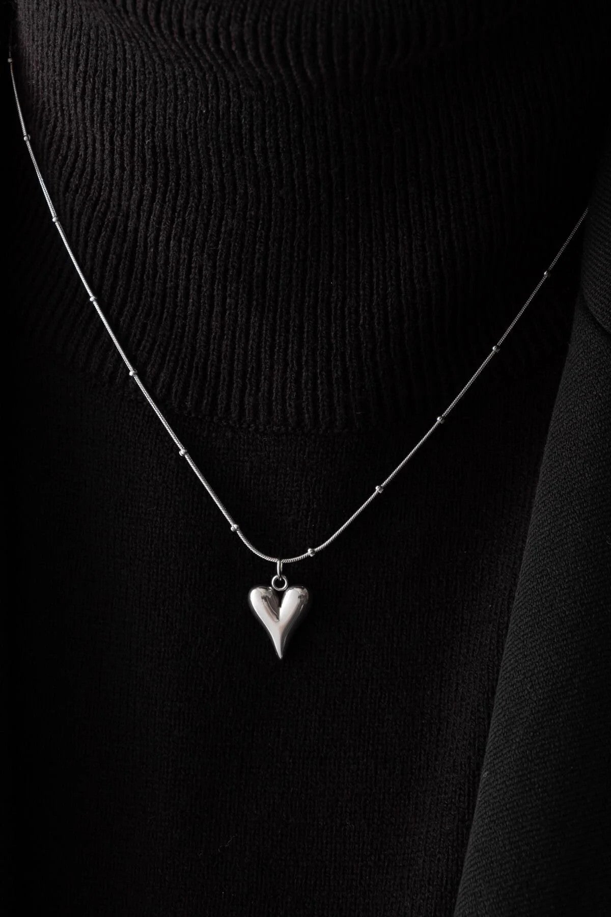 Çelik Kalp Kolye Toplu Zincir 45cm Kararmaz Topçuklu Zincir Kalp Kolye