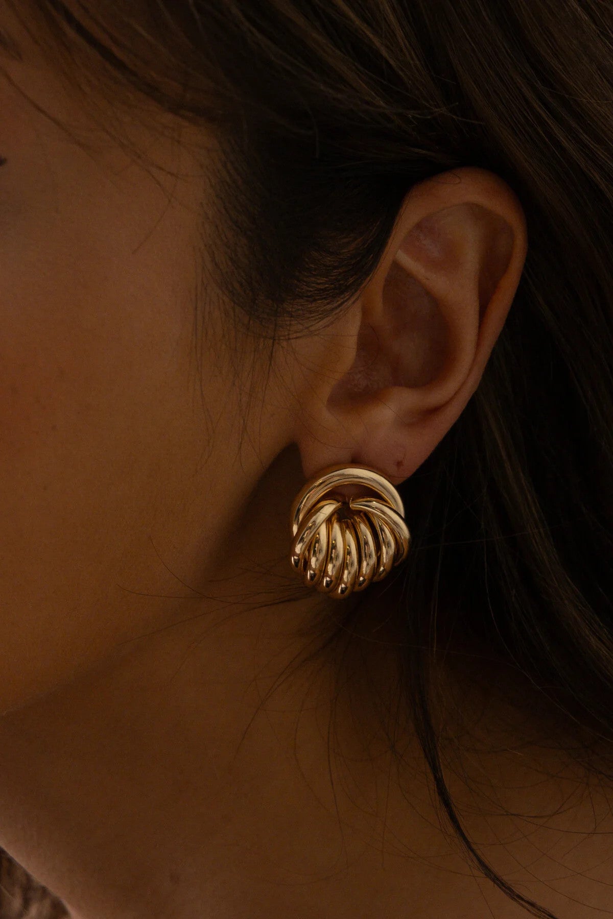 Halka Sarmal Küpe Altın Renk Yeni Sezon Boru Küpe 2cm