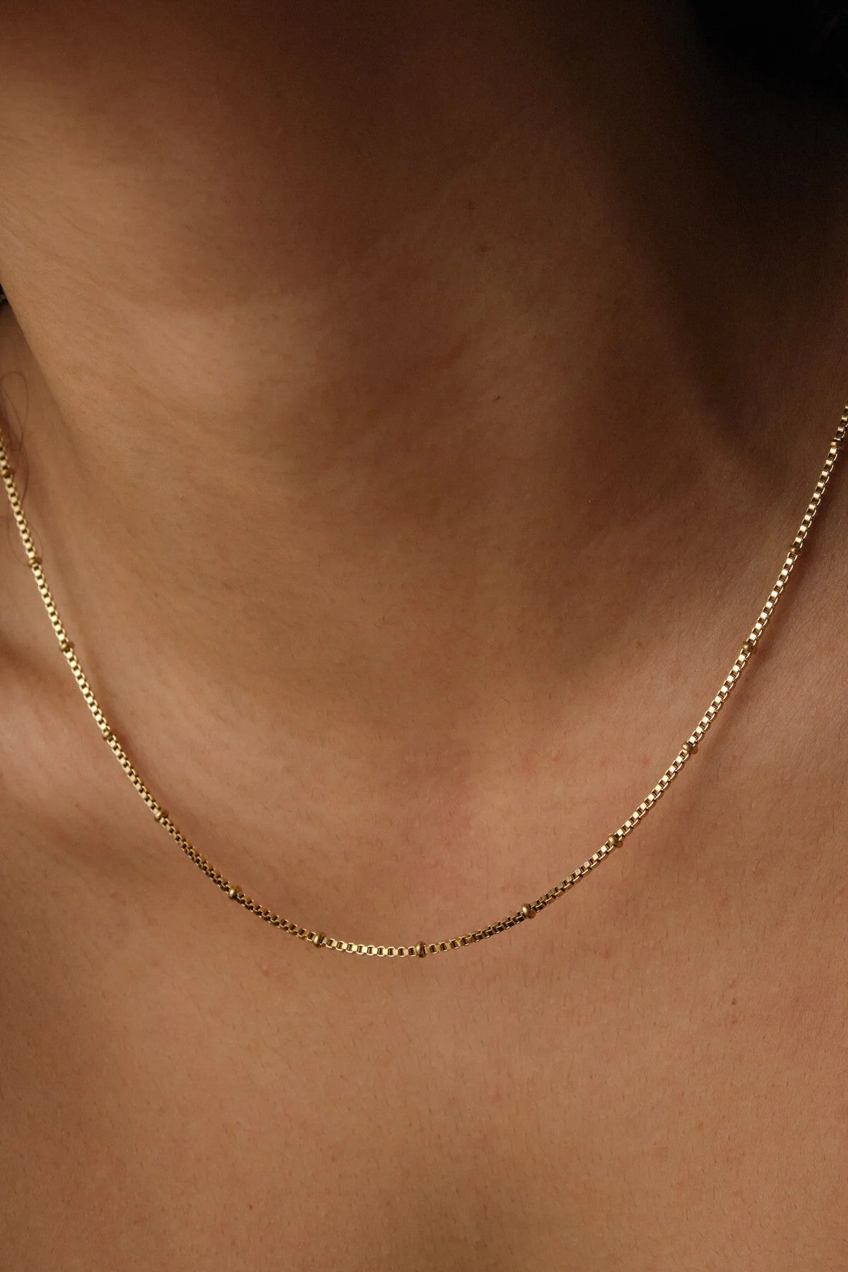 Çelik Toplu Kutu Kare Zincir Kolye Minimal Kararmaz Hayalet Zincir