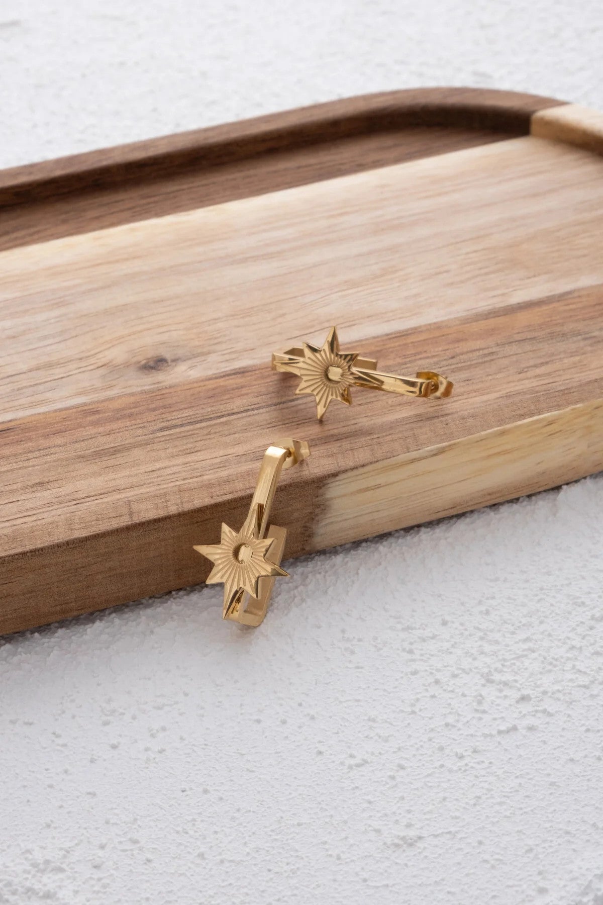 Çelik Yıldız Küpe Çizgi Desenli Dikdörtgen Halka Geometrik Şekil 2.8 cm