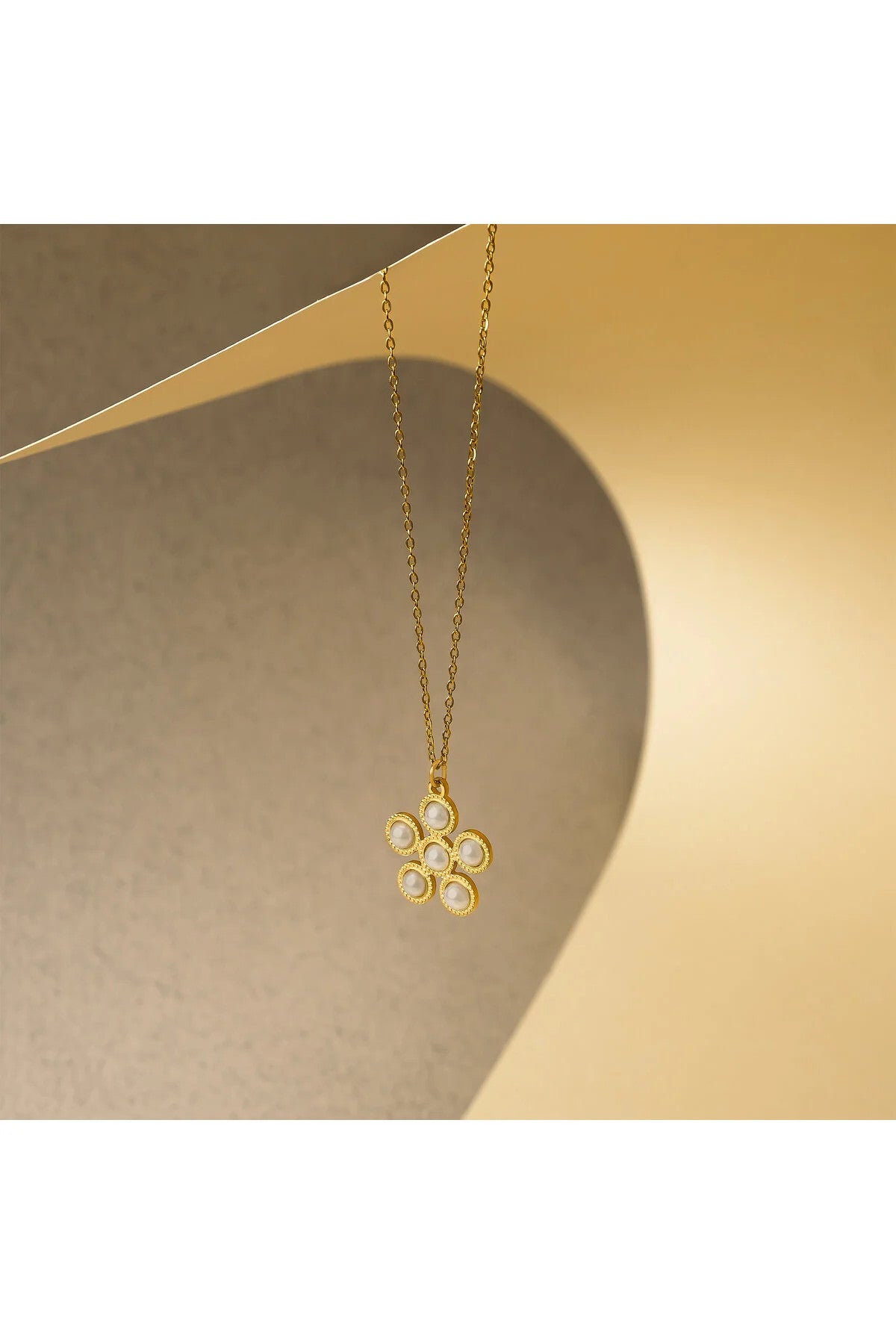 Çelik İnci Taşlı Yonca Kolye Kararmaz