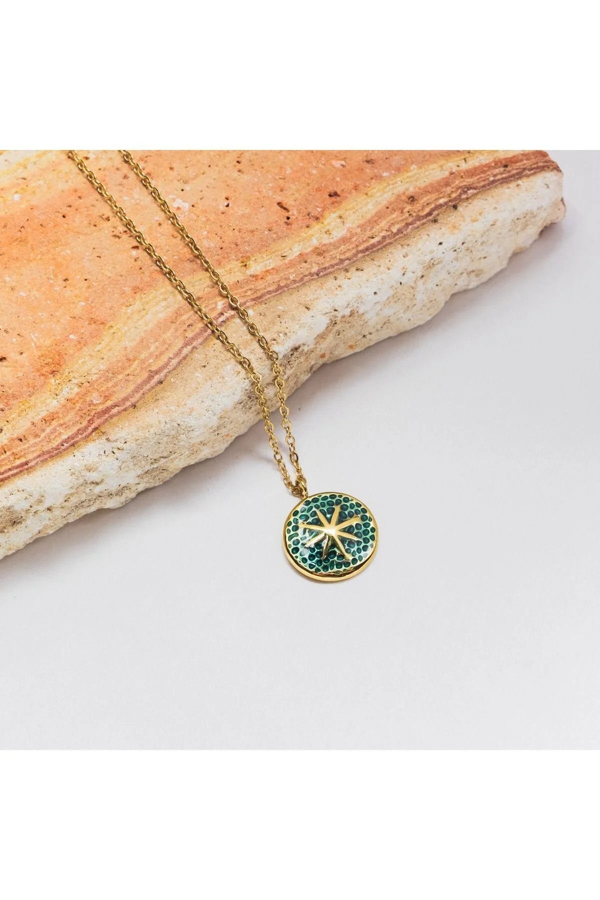 Çelik Yeşil Mineli Lotus Kolye Kararmaz