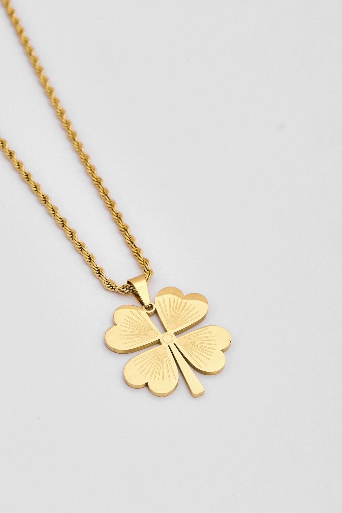 Çelik Büyük Yonca Kolye Dört Yapraklı Yonca Dosta Hediyelik Kararmaz