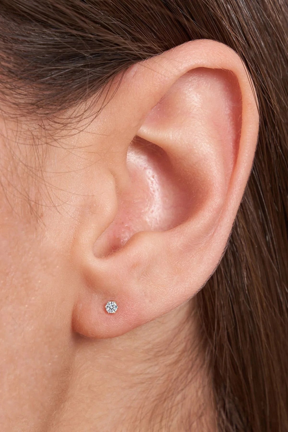 Çelik Tek Taş Küpe 18K Altın Kaplama Tek Taşlı Paslanmaz Çelik Küpe 2mm