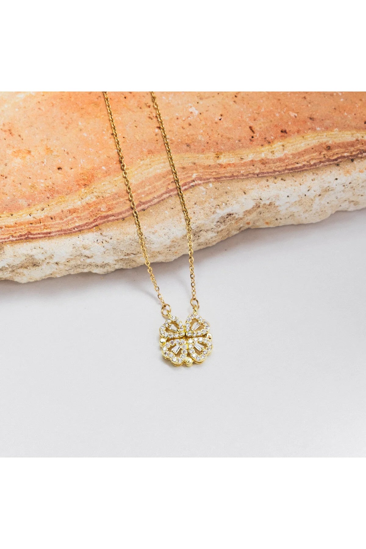 Çelik Taşlı Açılabilir Yonca Kolye Dört Yapraklı Yonca, Yakın Arkadaş Hediye