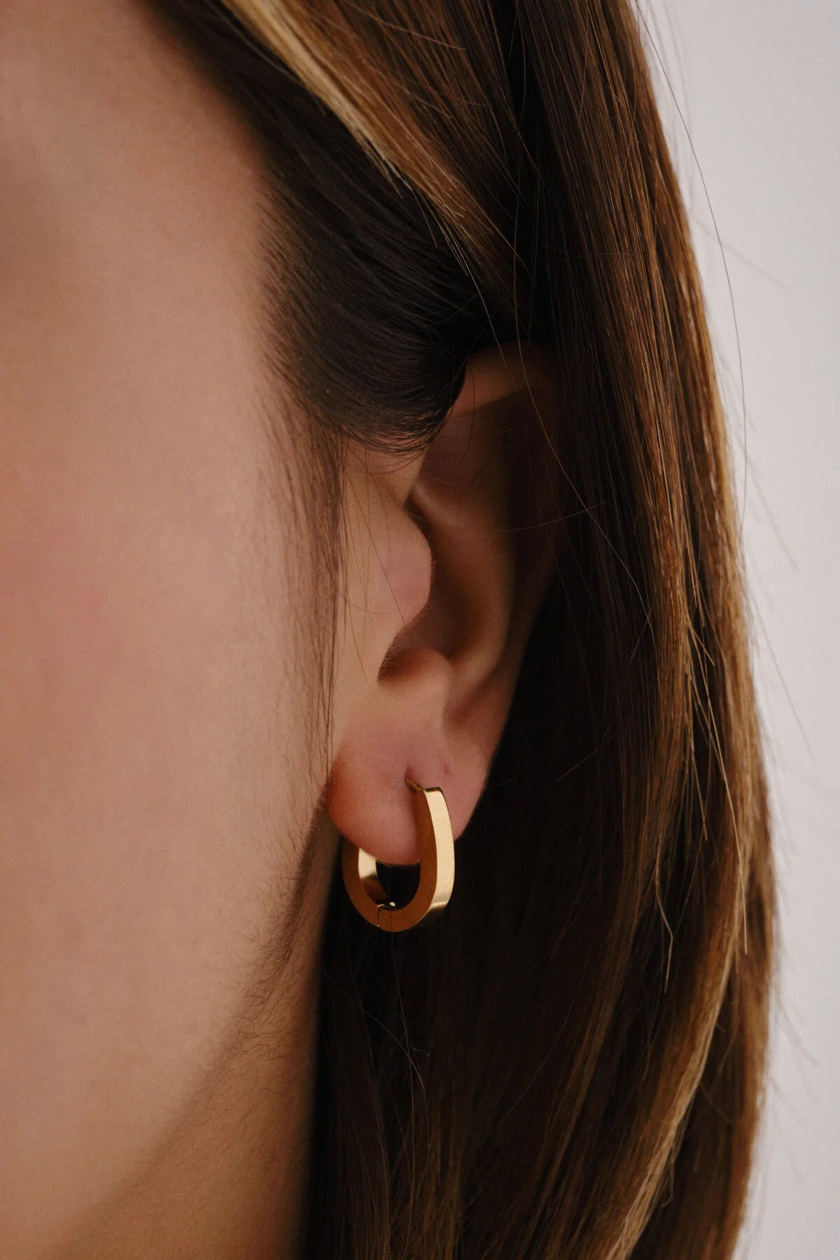 Çelik Oval Bombeli Halka Küpe Kararmaz Plaka 2cm Günlük Kullanıma Uygun