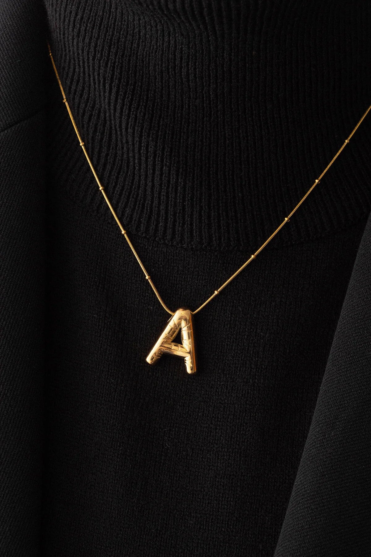 Çelik Harfli  "A"  Bubble Balon Kolye Balık Sırtı Toplu Zincir A Harfi 45cm