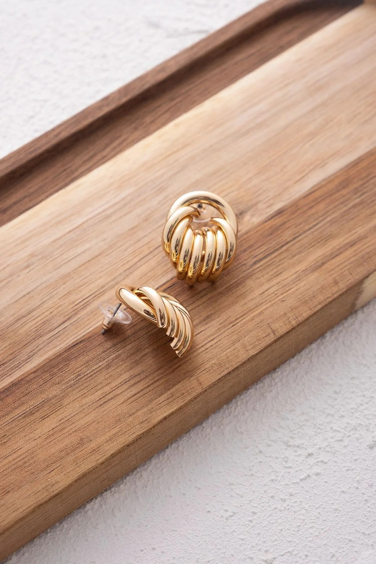 Halka Sarmal Küpe Altın Renk Yeni Sezon Boru Küpe 2cm