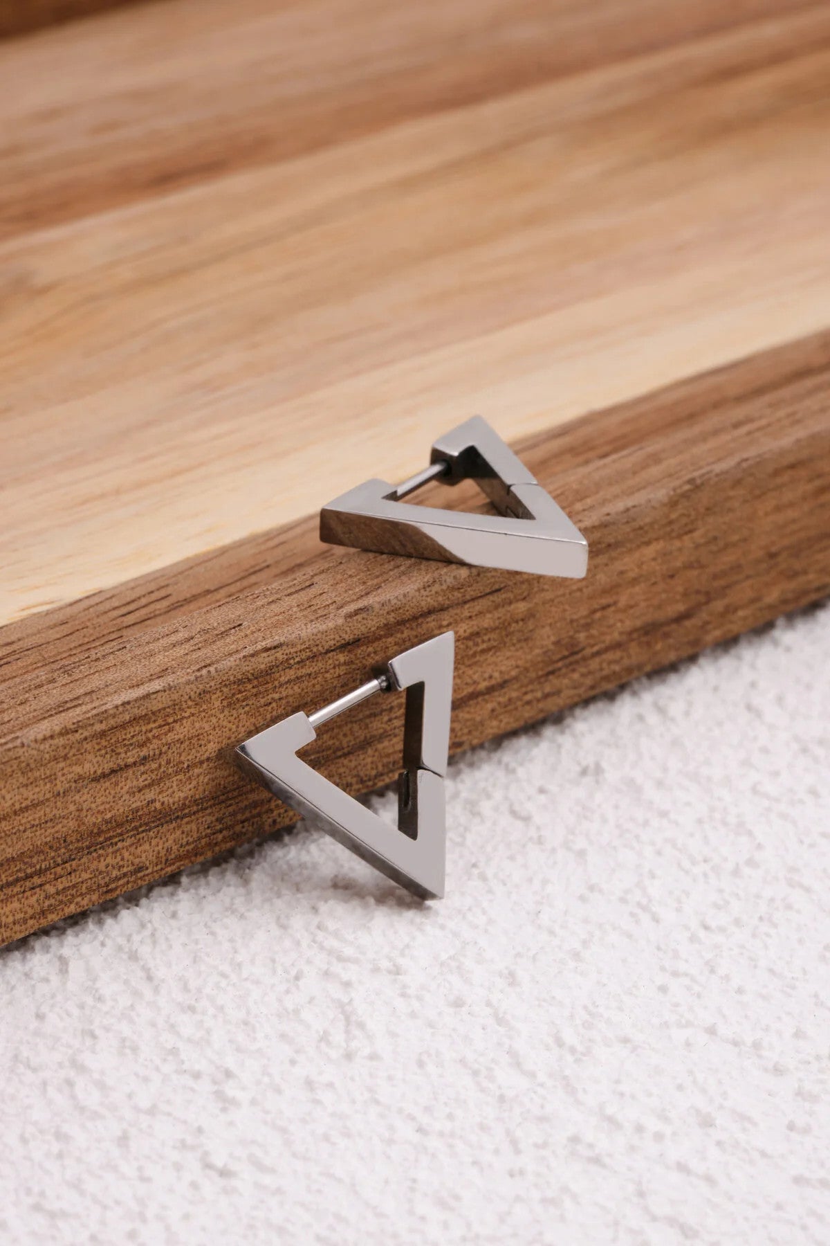 Çelik Üçgen Küpe Kararmaz 2cm Günlük Kullanıma Uygun Plaka