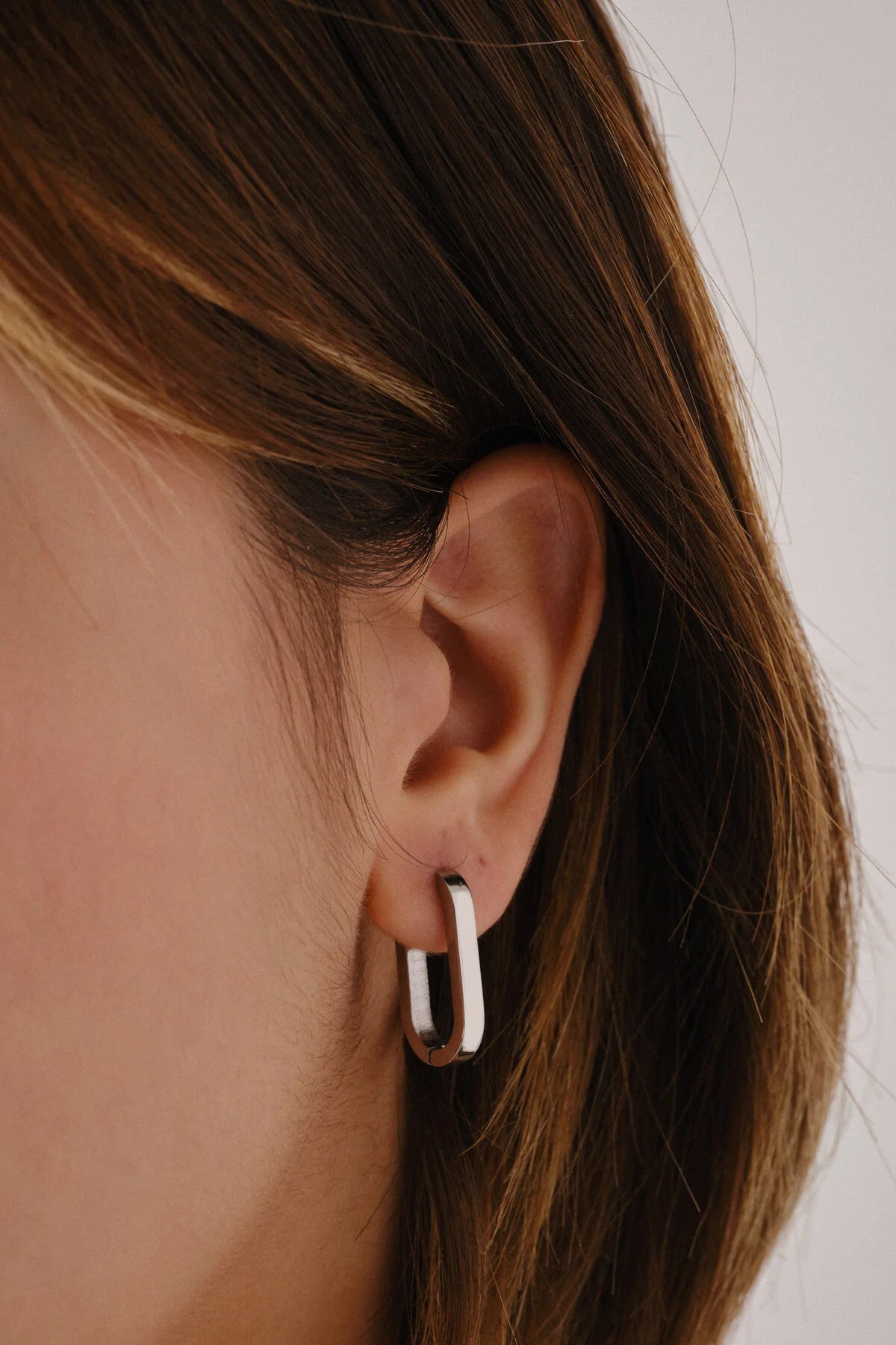 Çelik Elips U Küpe Kararmaz Plaka 4cm Günlük Kullanıma Uygun