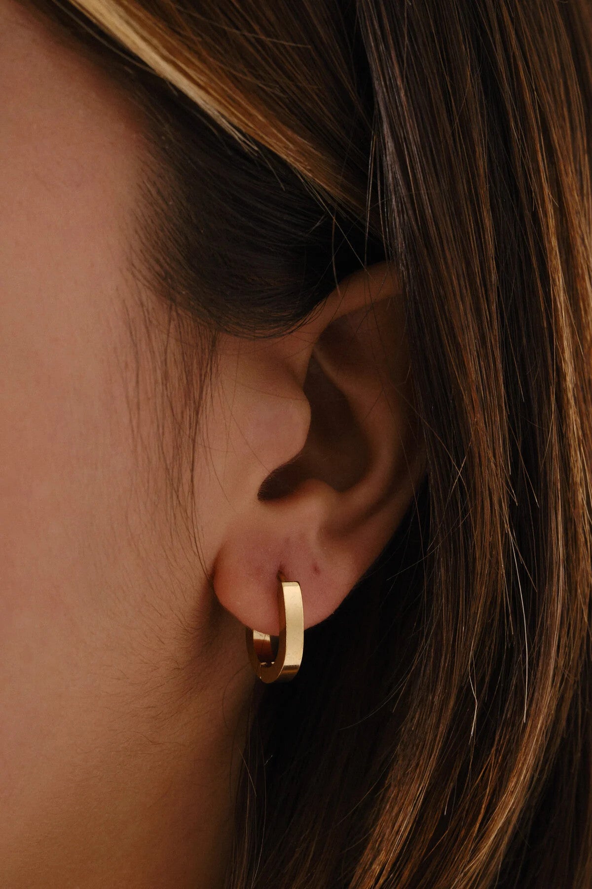 Çelik Oval Bombeli Halka Küpe Kararmaz Plaka 2cm Günlük Kullanıma Uygun