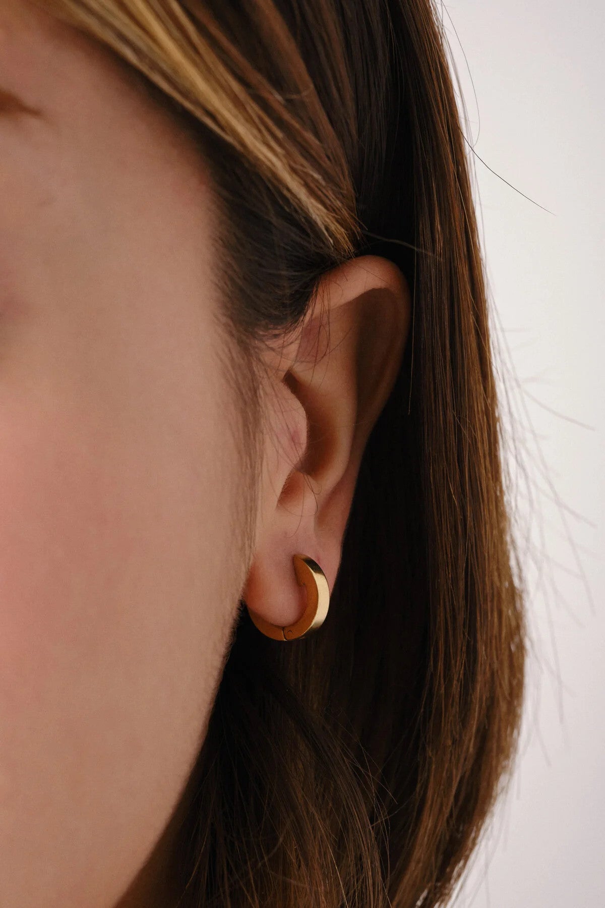 Çelik Halka Küpe Kararmaz Plaka 1.3cm Çap Günlük Kullanıma Uygun